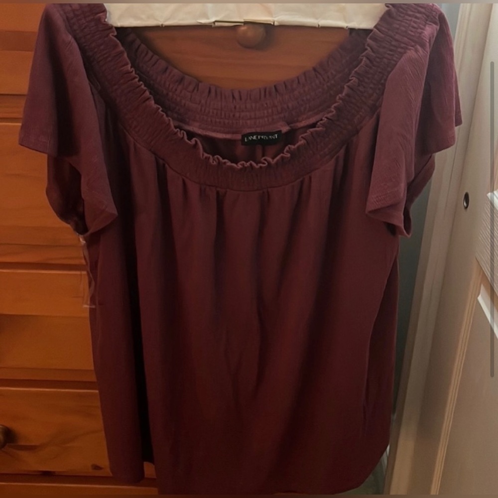 maroon blouse - Picture 2 of 3
